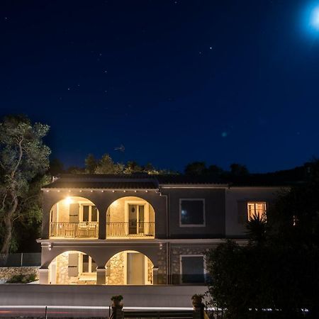 Avali Luxury Houses ガイオス エクステリア 写真