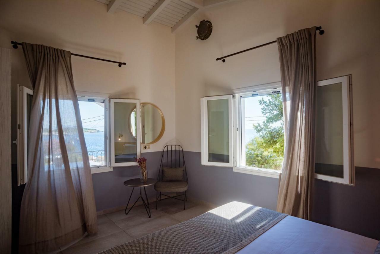 Avali Luxury Houses ガイオス エクステリア 写真