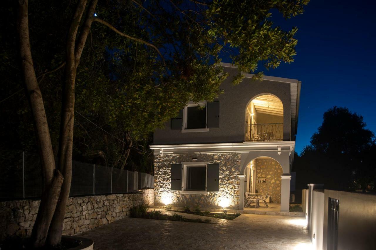 Avali Luxury Houses ガイオス エクステリア 写真